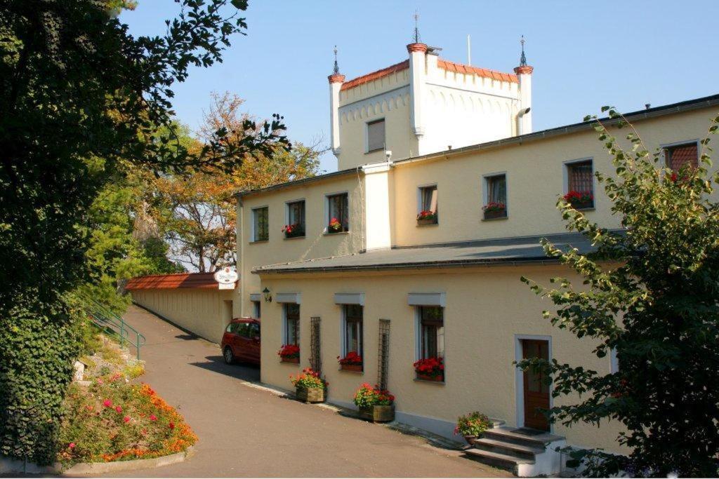 Berghotel Wilhelmsburg Bad Kosen Ngoại thất bức ảnh