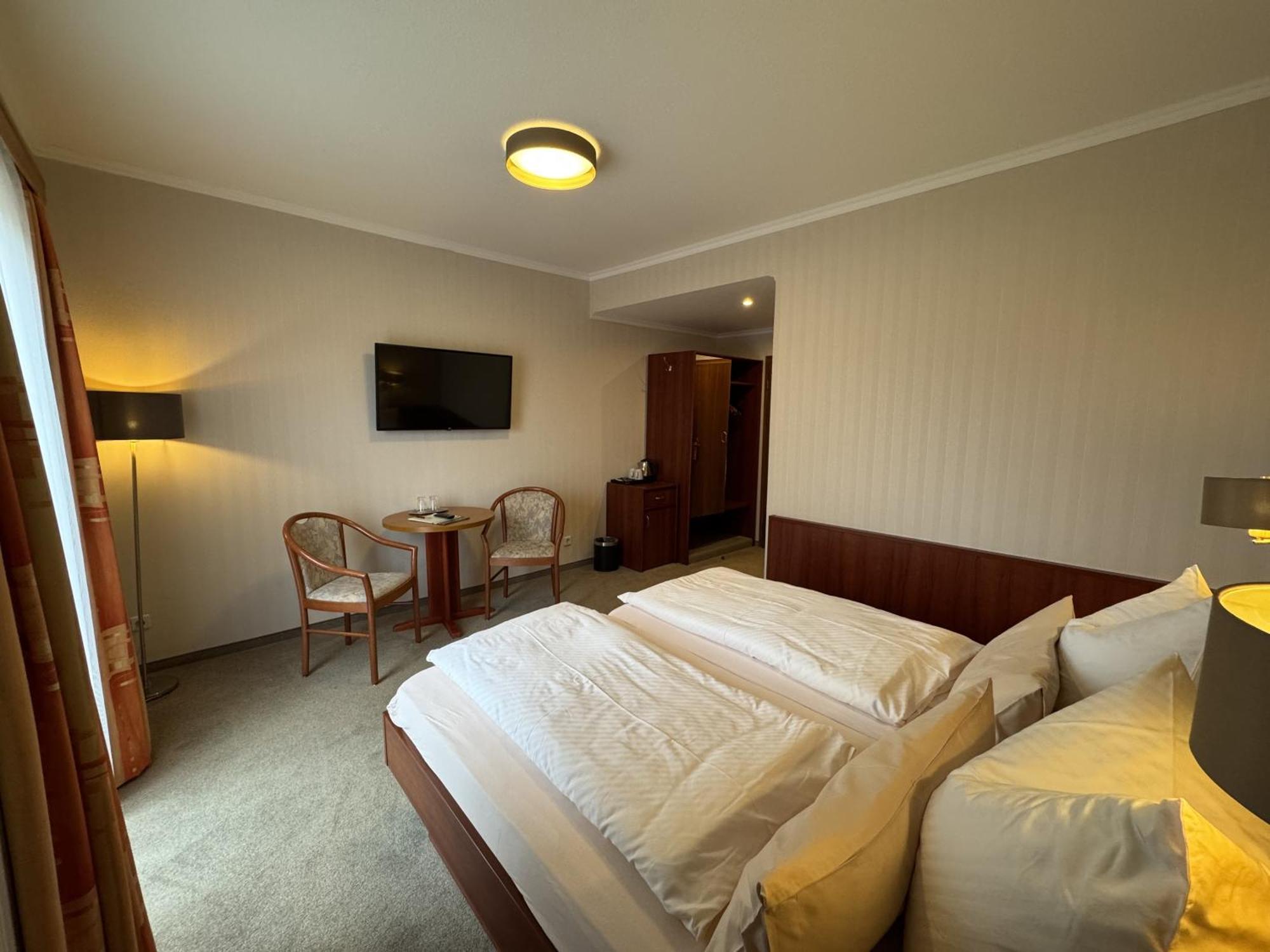 Berghotel Wilhelmsburg Bad Kosen Phòng bức ảnh