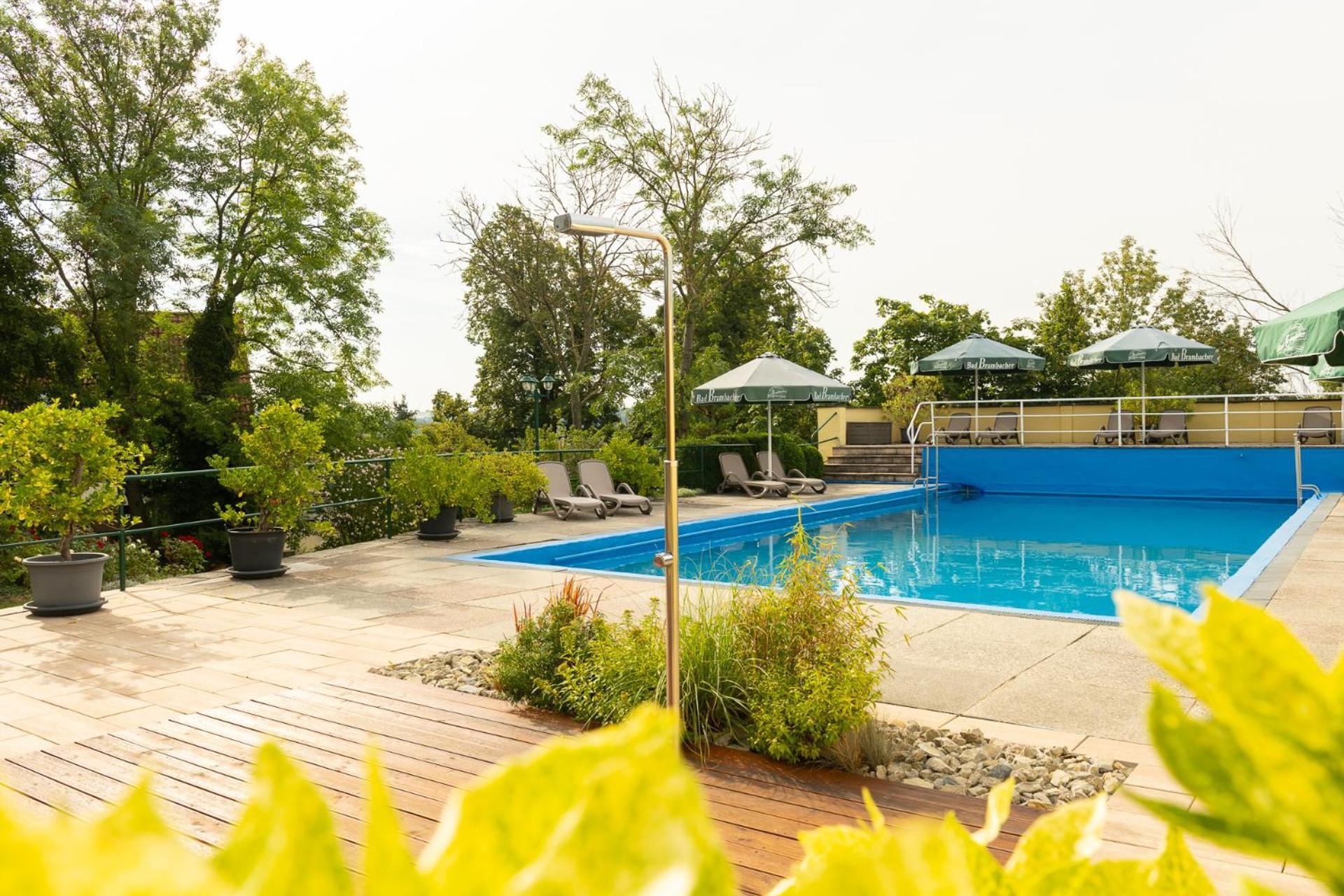 Berghotel Wilhelmsburg Bad Kosen Ngoại thất bức ảnh