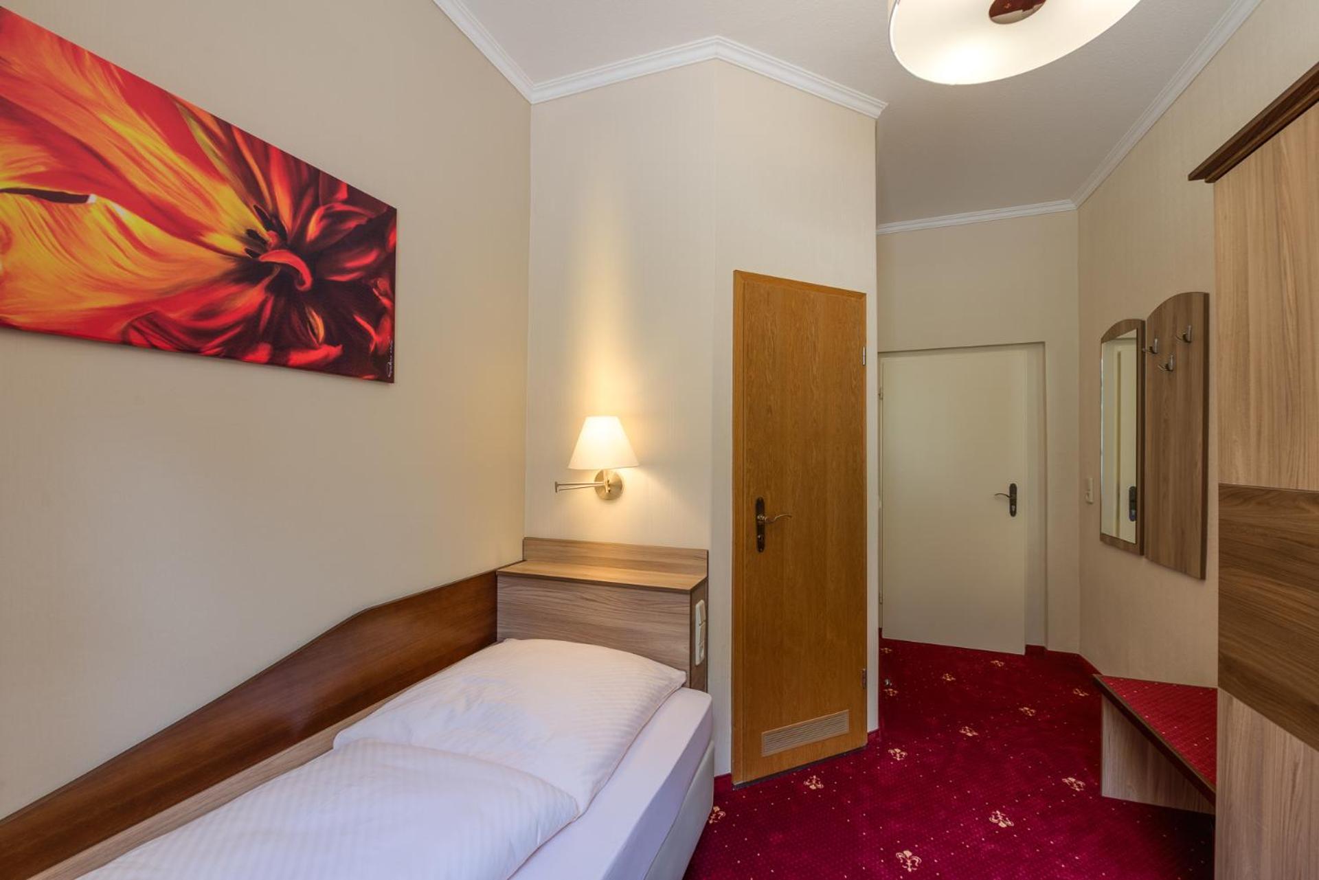 Berghotel Wilhelmsburg Bad Kosen Phòng bức ảnh